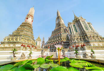 Obraz premium Awesome view of Wat Arun in Bangkok, Thailand