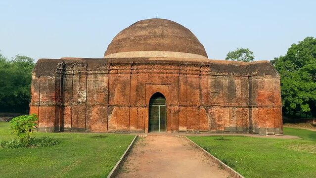 chika or chamkan masjid are the ruins of a small mosque that was the capital of the muslim nawabs of bengal in the 13th to 16th centuries in gaur, west bengal, India.