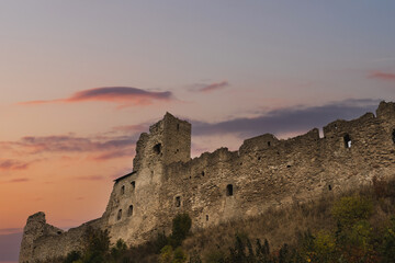 Obraz premium Rakvere castle at sunset, close-up photo.