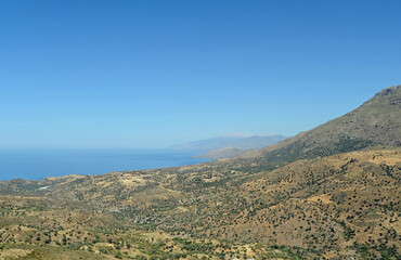La côte Saint-Paul vue de la route vers Agios Pavlos près de Mélampès en Crète