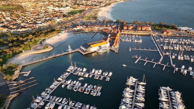 hillarys boat harbour sunset perth beach 