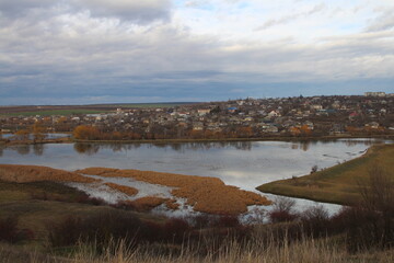 A city next to a body of water