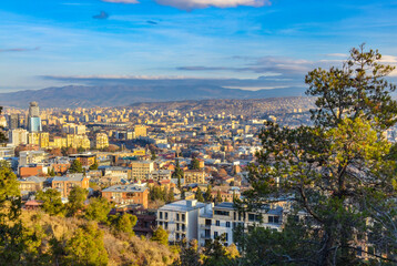 Naklejka premium Tbilisi central districts scenic view from Mtatsminda mountain trail 