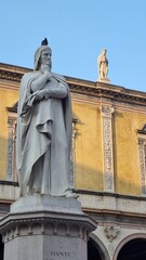 Fototapeta na wymiar Italy, verona, Sculpture of Dante Alighieri. Piazza Dante, Piazza dei Signori