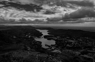 Lake in the village of Lapinha da Serra in the state of Minas Gerais in Brazil.
This lake was formed by an electric power company to generate energy for the region. But its scenic beauty attracts tour