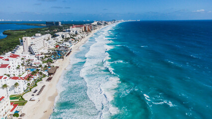 Visão aérea da região costeira de Cancun, México