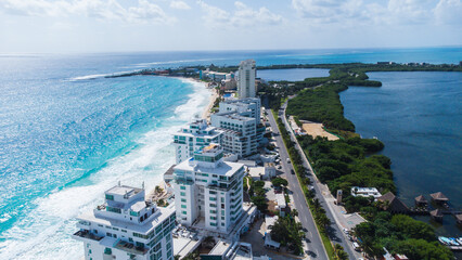 aerial view of beach of cancun mexico zona hotelera - obrazy, fototapety, plakaty