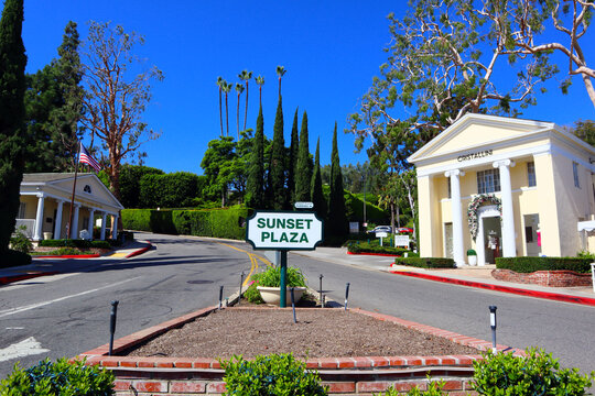 West Hollywood, California &ndash; October 12, 2023: SUNSET PLAZA Shopping Center, a strip filled with boutique shops and restaurants between 8591 and 8720 Sunset Blvd
