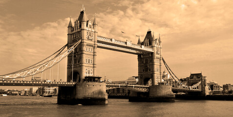 Tower Bridge is a Grade I listed combined bascule and suspension bridge in London, built between 1886 and 1894, designed by Horace Jones