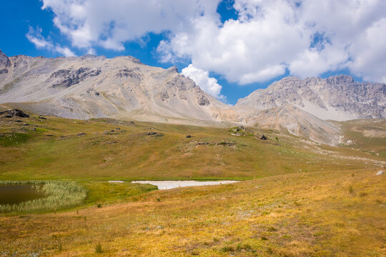 Thures Lake in the valley of Mount Thabor,  France