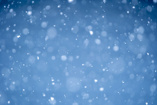 降雪のイメージ　冬の季節のイメージ