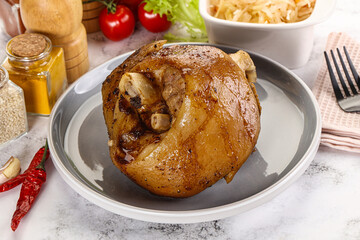 Baked pork knee with spices