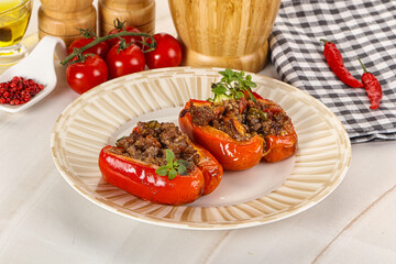 Bell pepper stuffed minced meat