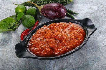 Indian cuisine - butter chicken with sauce