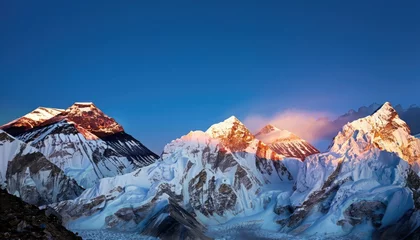 Foto auf Acrylglas Makalu The twilight sky over Mount Everest, Nuptse, Lhotse, and Makalu