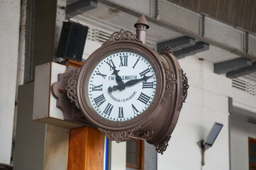 Fototapeta na wymiar clock in the Jakarta Kota station