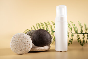 Konjac facial sponge and foam for washing, foaming cleanser for gentle cleansing