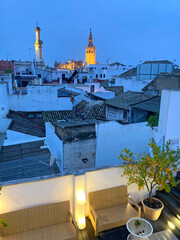 sevilla giralda catedral vista de noche desde una terraza IMG_4502-as24