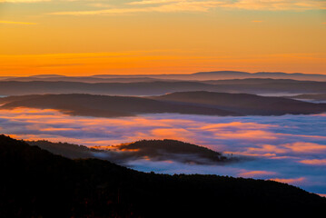 Obraz premium The Highland Scenic Highway is a designated National Scenic Byway 
