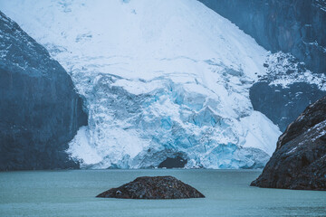 Los perros glacier, patagonia chile, torres del paine