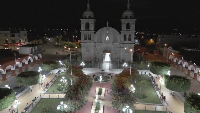 PLAZA DE PALPA DE LA CIUDAD DE ICA TOMAS D-CINELIKE CON DRONE MINI 3 PRO