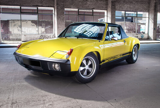 Vintage Porsche 911 Car Type 914-6 GT