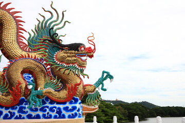 Fototapeta premium Huge Dragon Statue famous for Chinese culture