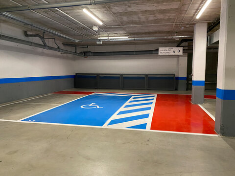 plaza parking reservada minusv&aacute;lidos