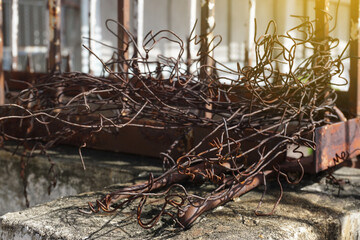 Iron wire rusting,Scrap materials on the construction site,dirty,Steel,cluttered