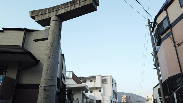 原子爆弾により被爆した山王神社の二の鳥居