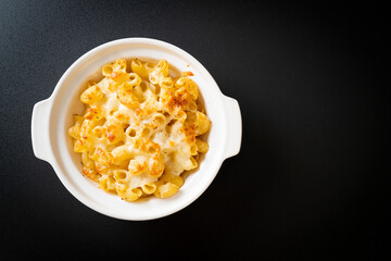 American mac and cheese, macaroni pasta in cheesy sauce