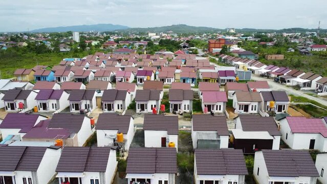Closely arranged subsidized housing