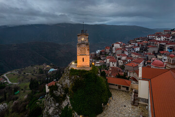 Obraz premium Scenic aerial view of the famous winter resort of Arachova on mountain Parnassus, Greece.