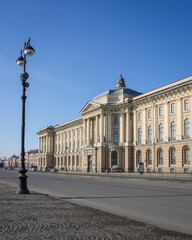 Fototapeta na wymiar Facade in the historic centre of Saint Petersburg