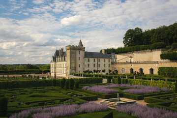 Fototapeta na wymiar Tourists visiting Château de Villandry, France