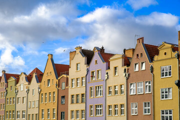 Fototapeta na wymiar Colorful Facades of Gdansk's Heritage