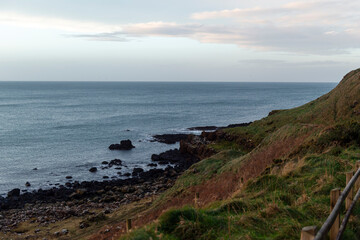 imagen de la playa de la Calzada del Gigante en Irlanda del norte