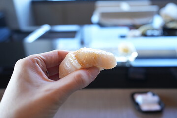 Japanese Food, Scallop Nigiri Sushi - 日本料理 握り 寿司 ホタテ