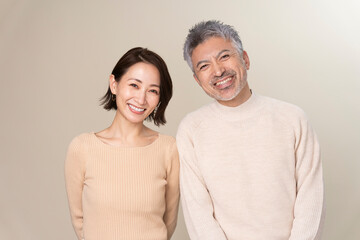 日本人ミドル世代夫婦のポートレート
