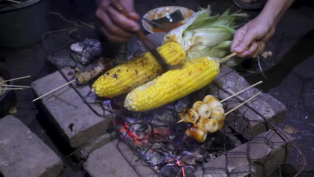  Make a burning beard on the coals at the turn of New Year's Eve. latin name Zea mays ssp. mays, 