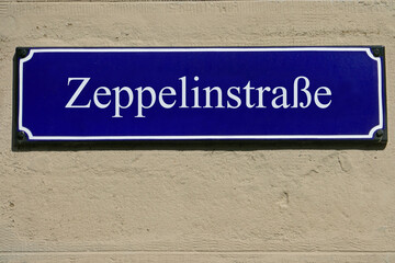 Obraz premium Emailleschild Zeppelinstraße