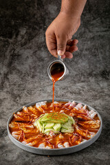 camarones aguachile bañados en salsa roja, al estilo mazatlan sinaloa