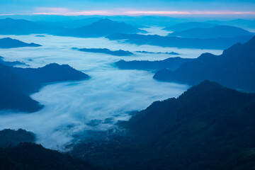 Fototapeta na wymiar Sunrise and Mist mountain