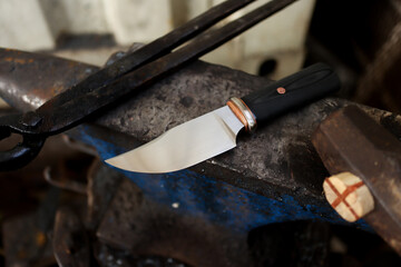 bowie knife bog wood handle