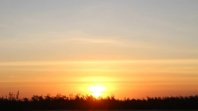 p&ocirc;r do sol 