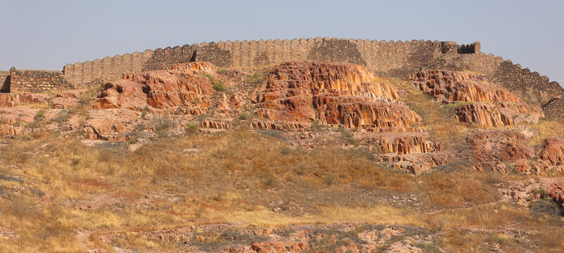  Kumbhal fort or the Great Wall of India, is a Mewar fortress on the westerly range of Aravalli Hills, 48 km from Rajsamand city 