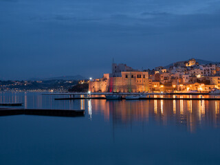 Fototapeta na wymiar Il porto di Castellammare del Golfo visto al tramonto.