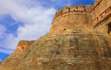 Kumbhal fort or the Great Wall of India, is a Mewar fortress on the westerly range of Aravalli Hills, 48 km from Rajsamand city. Kukmbhalgarh Rajasthan India