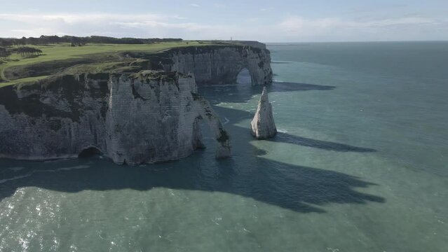 &Eacute;tretat