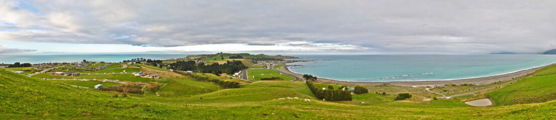Fototapeta na wymiar Kaikoura New Zealand peninsula race course panorama
